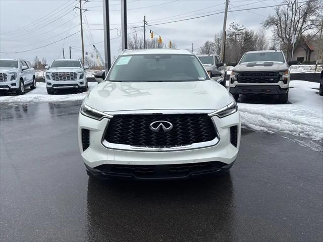 2023 INFINITI QX60 LUXE