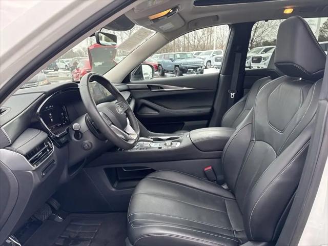 2023 INFINITI QX60 LUXE