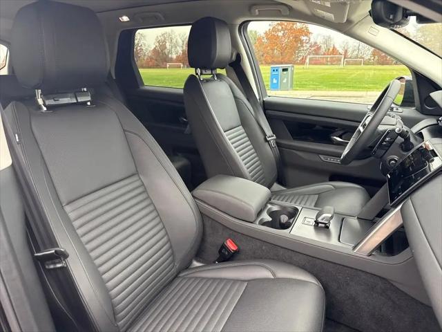 2025 Land Rover Discovery Sport S