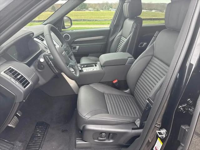 2025 Land Rover Discovery P360 Dynamic SE