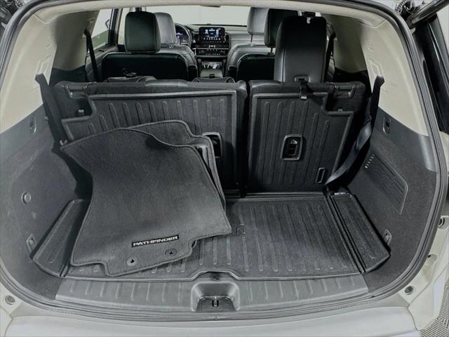 2024 Nissan Pathfinder Platinum 4WD