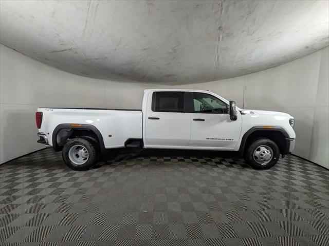 2026 GMC Sierra 3500HD Crew Cab, Long Bed, Pro Dual Rear Wheel, 4WD