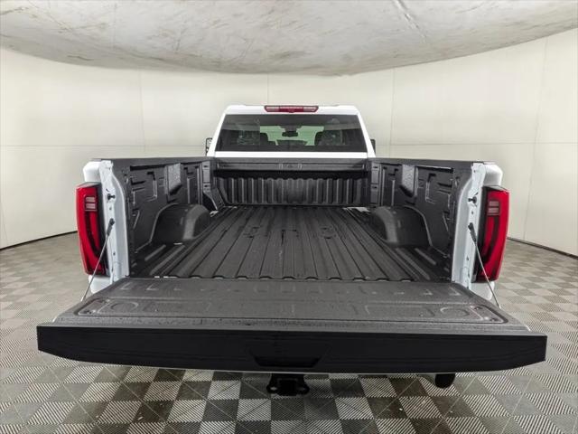 2026 GMC Sierra 3500HD Crew Cab, Long Bed, Pro Dual Rear Wheel, 4WD