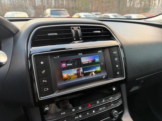 2017 Jaguar F-PACE 35t Prestige