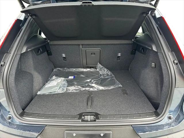 2026 Volvo EX40 Plus, Single Motor Extended Range, Fully electric