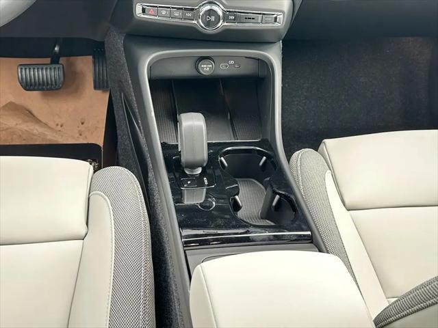 2026 Volvo EX40 Plus, Single Motor Extended Range, Fully electric