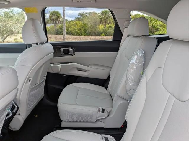 2026 Kia Sorento Hybrid EX