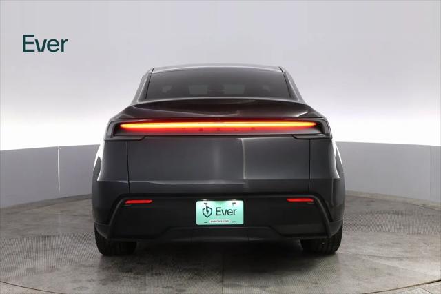 2026 Tesla Model Y Premium Rear-Wheel Drive