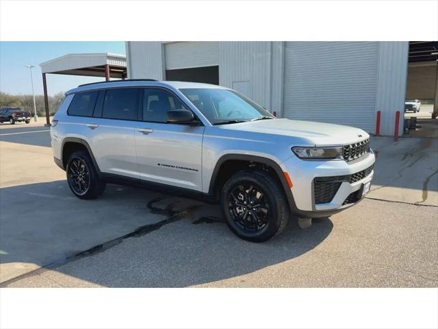 2026 Jeep Grand Cherokee L Altitude 4x2