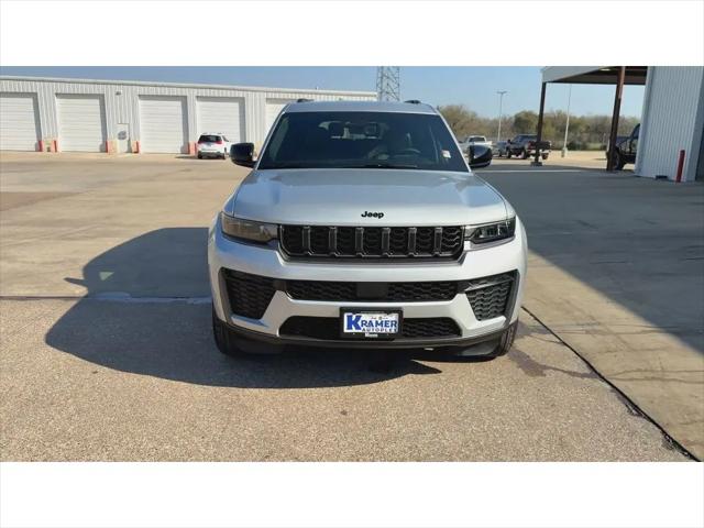 2026 Jeep Grand Cherokee L Altitude 4x2