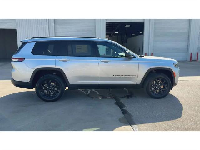 2026 Jeep Grand Cherokee L Altitude 4x2