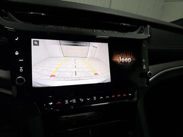 2026 Jeep Grand Cherokee L Altitude 4x2