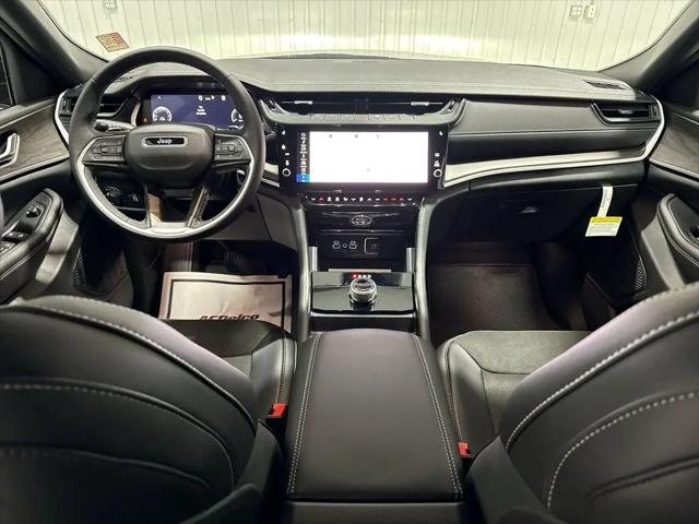 2026 Jeep Grand Cherokee L Altitude 4x2