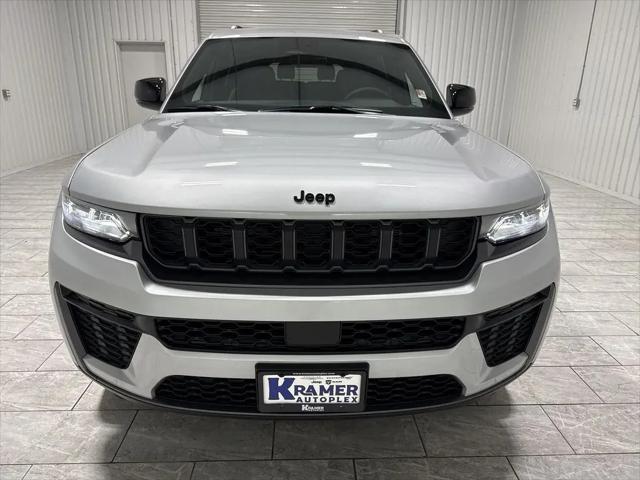 2026 Jeep Grand Cherokee L Altitude 4x2