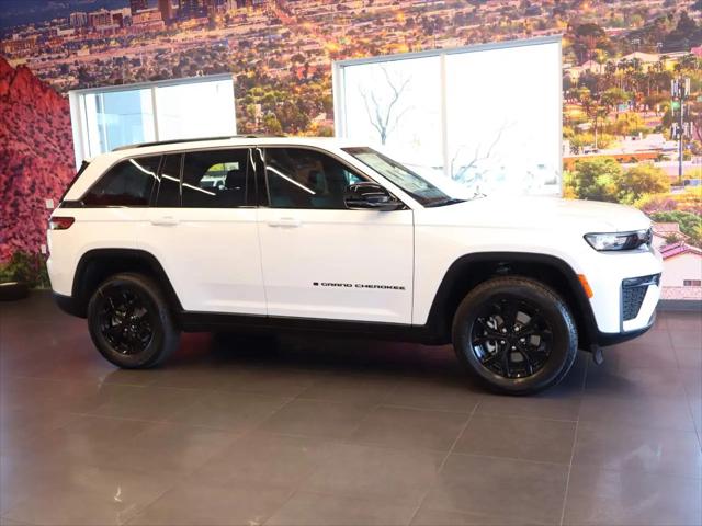 2026 Jeep Grand Cherokee Altitude 4x4