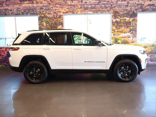 2026 Jeep Grand Cherokee Altitude 4x4