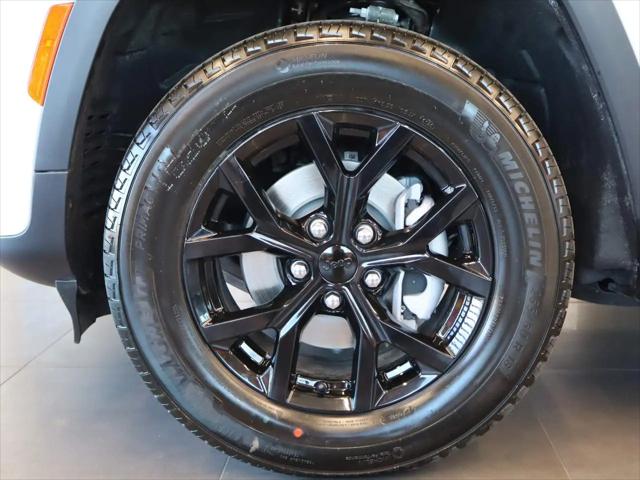 2026 Jeep Grand Cherokee Altitude 4x4