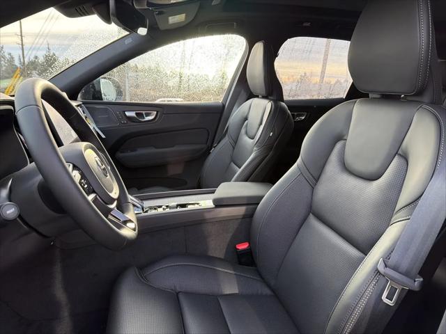 2026 Volvo XC60 B5 Ultra Black Edition