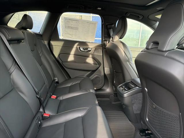 2026 Volvo XC60 B5 Ultra Black Edition