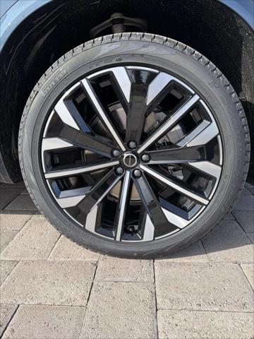 2026 Volvo XC90 Ultra, B6 AWD Gas (mild hybrid), Gasoline, Bright, 7 Seats