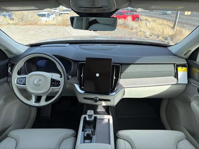 2026 Volvo XC90 Ultra, B6 AWD Gas (mild hybrid), Gasoline, Bright, 7 Seats