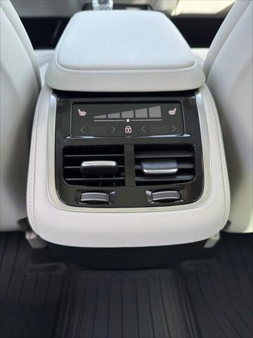 2026 Volvo XC90 Ultra, B6 AWD Gas (mild hybrid), Gasoline, Bright, 7 Seats