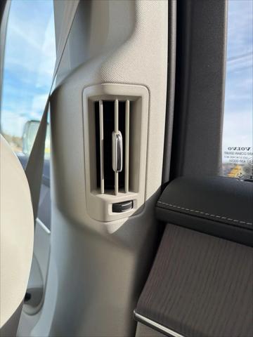 2026 Volvo XC90 Ultra, B6 AWD Gas (mild hybrid), Gasoline, Bright, 7 Seats