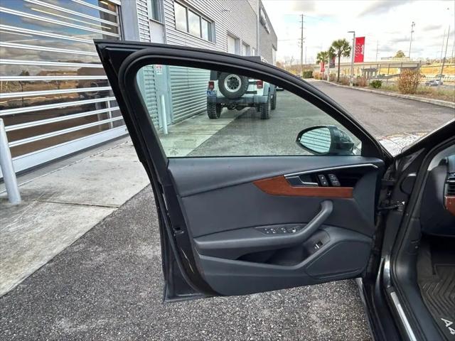 2023 Audi A4 Premium 40 TFSI quattro S tronic