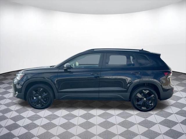 2025 Volkswagen Taos 1.5T SE Black