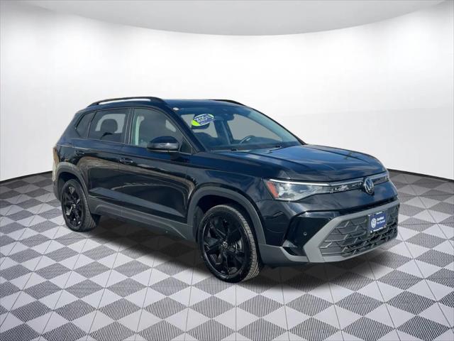 2025 Volkswagen Taos 1.5T SE Black