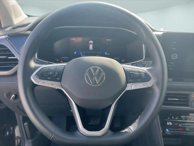 2025 Volkswagen Taos 1.5T SE Black