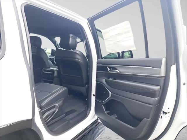 2026 Jeep Grand Wagoneer Limited Altitude 4x4