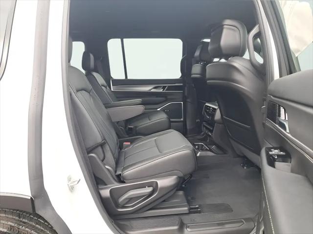 2026 Jeep Grand Wagoneer Limited Altitude 4x4