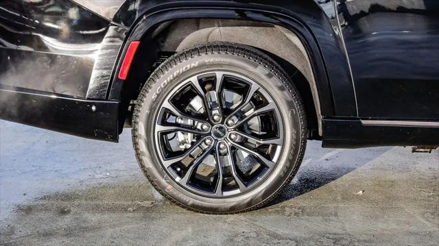 2026 Jeep Grand Wagoneer L Summit Obsidian 4x4