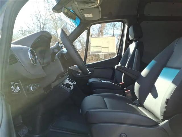 2026 Mercedes-Benz Sprinter 2500 Standard Roof 4-Cyl Diesel HO