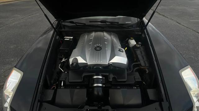 2005 Cadillac XLR Standard