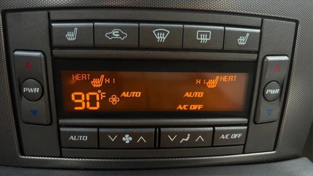 2005 Cadillac XLR Standard