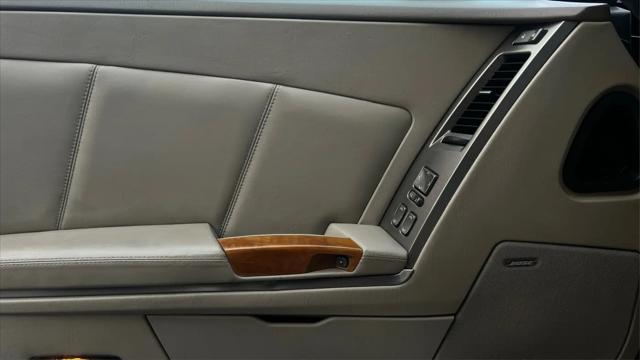2005 Cadillac XLR Standard