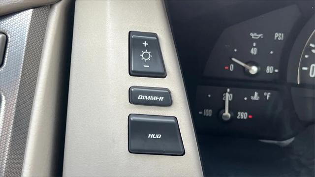 2005 Cadillac XLR Standard