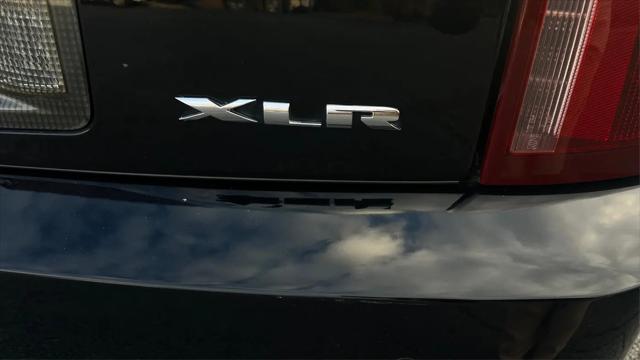 2005 Cadillac XLR Standard