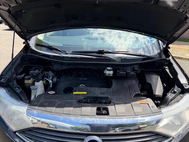 2014 Nissan Quest LE