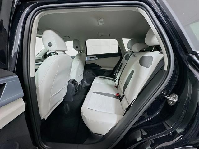 2026 Volkswagen Taos SE