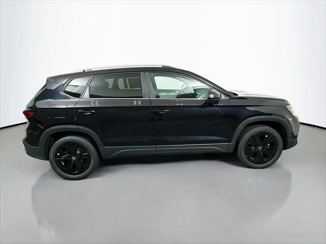 2026 Volkswagen Taos SE