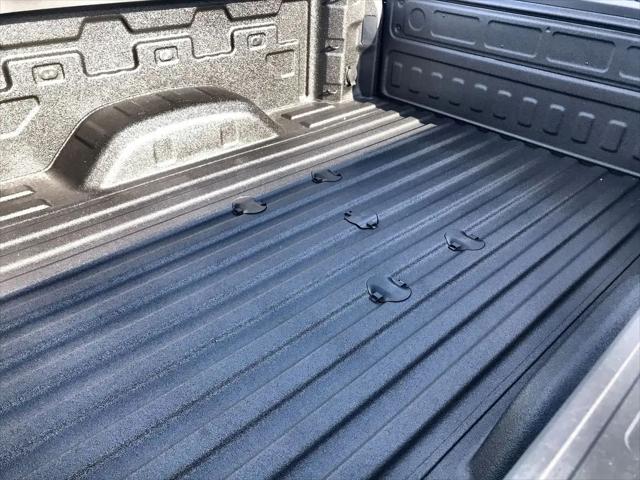 2026 GMC Sierra 2500HD Crew Cab, Standard Bed, SLE, 4WD