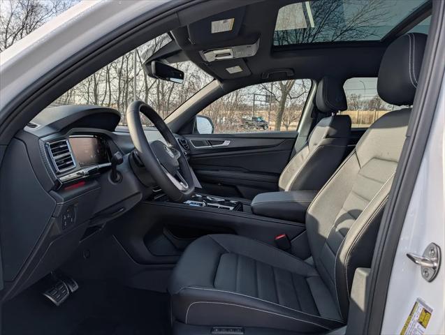 2026 Volkswagen Atlas Cross Sport SEL R-Line Black