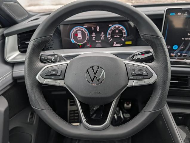 2026 Volkswagen Tiguan SE R-Line Black