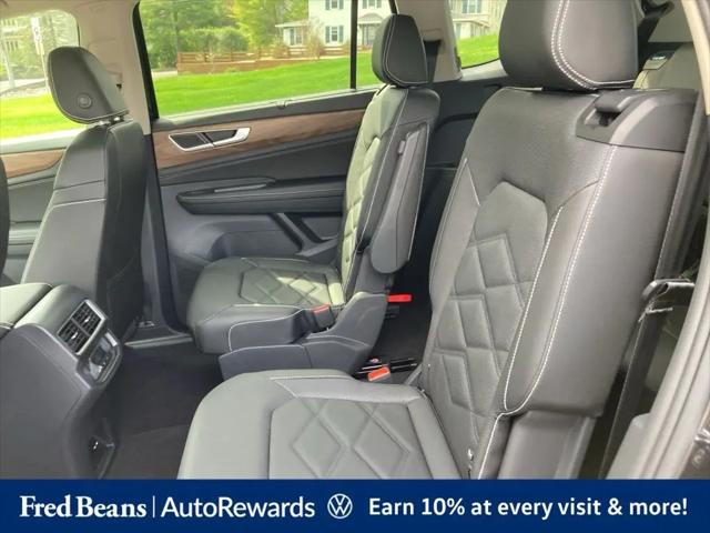 2026 Volkswagen Atlas SE with Technology