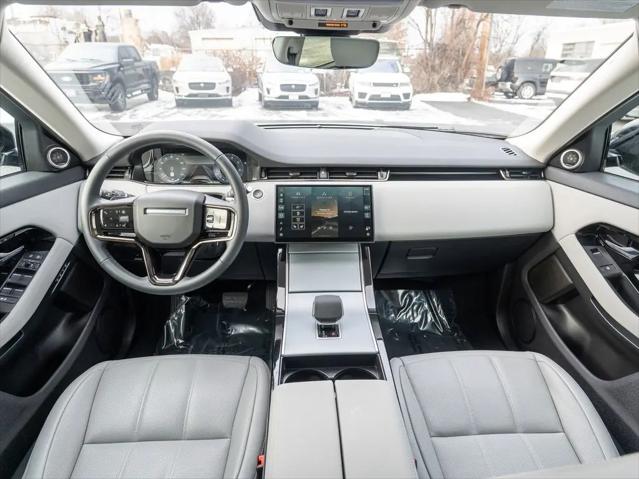 2025 Land Rover Range Rover Evoque Core S