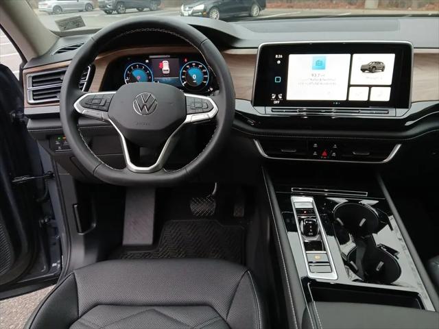 2026 Volkswagen Atlas SE with Technology