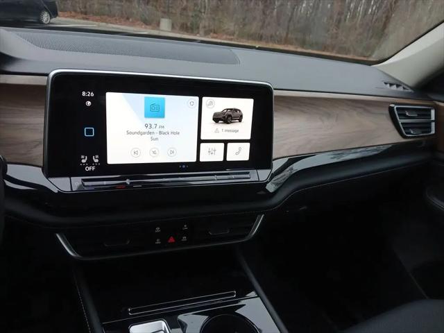 2026 Volkswagen Atlas SE with Technology